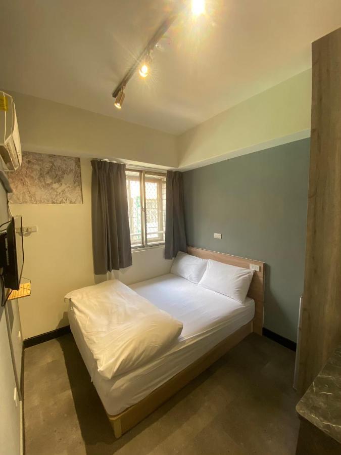 Fengjia Gift Box Homestay Тайчжун Экстерьер фото