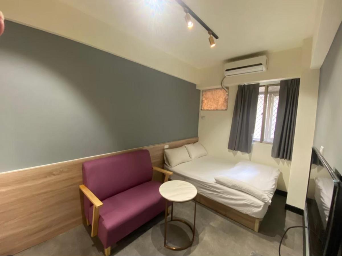 Fengjia Gift Box Homestay Тайчжун Экстерьер фото