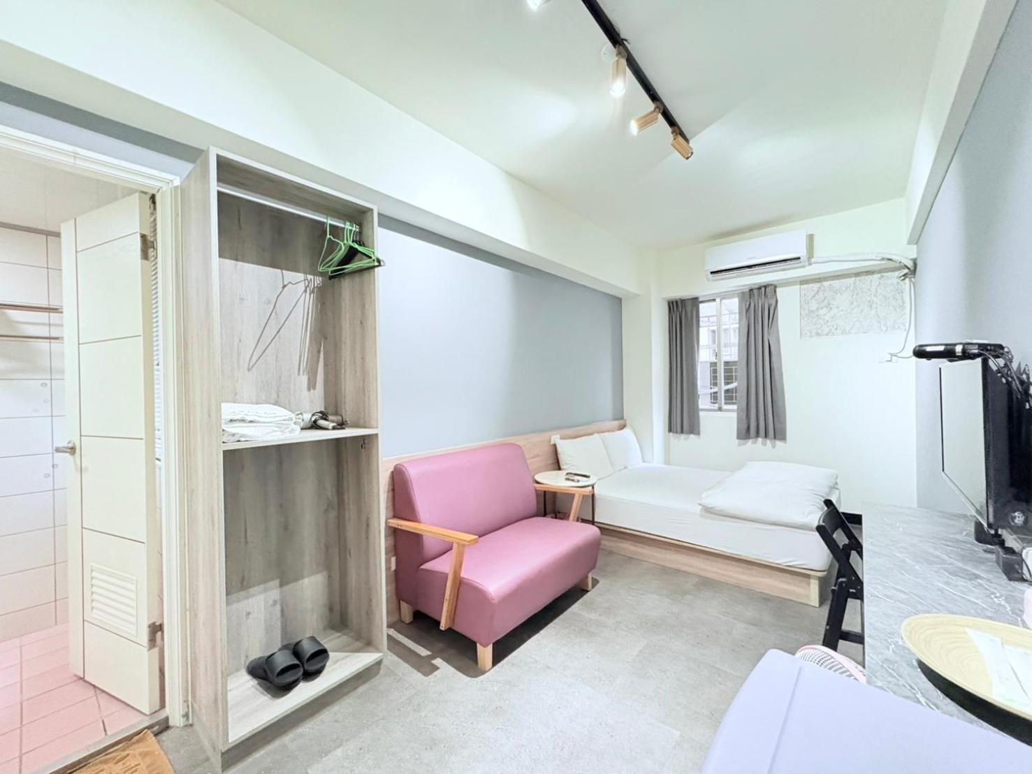 Fengjia Gift Box Homestay Тайчжун Экстерьер фото