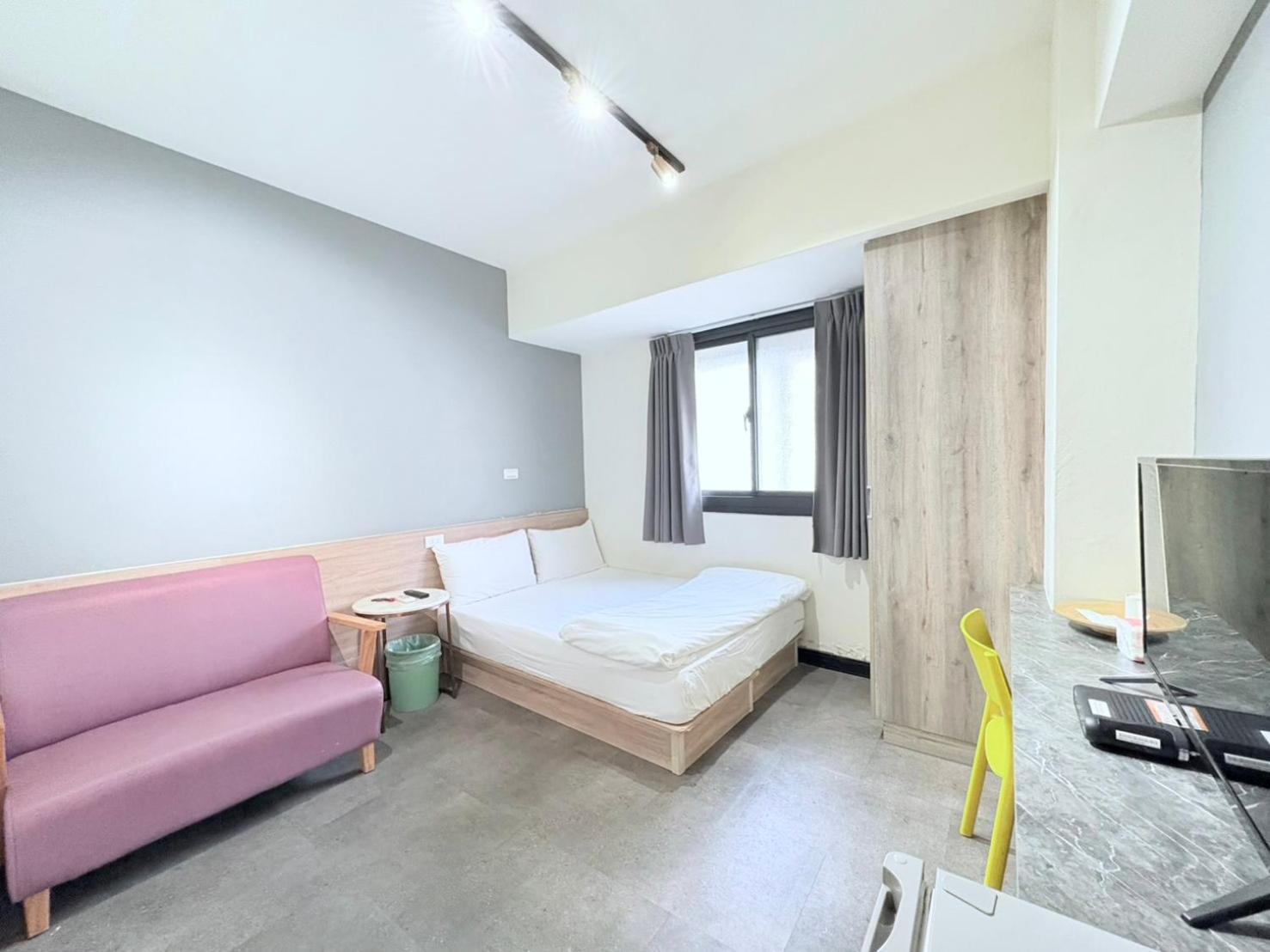 Fengjia Gift Box Homestay Тайчжун Экстерьер фото